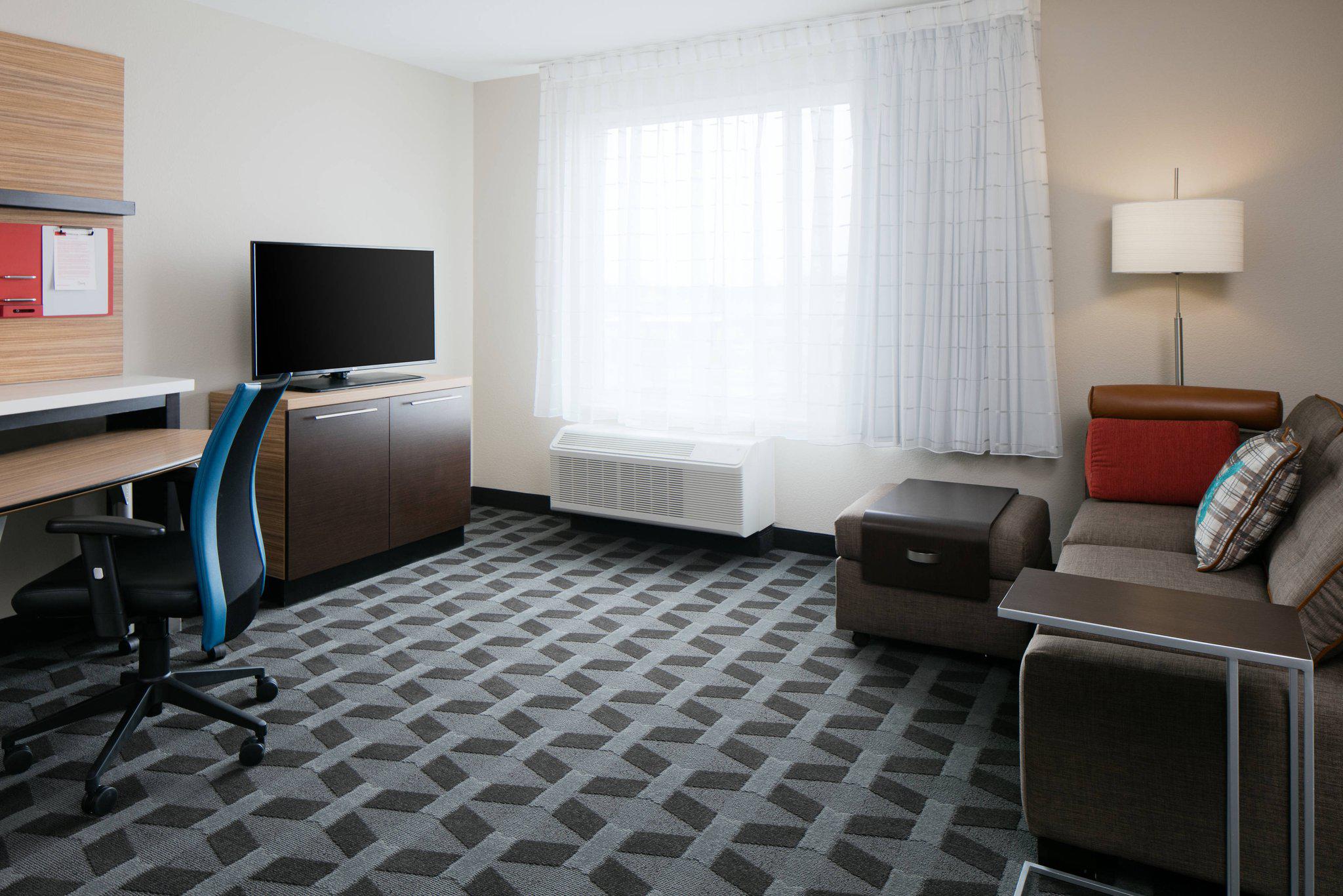 TownePlace Suites by Marriott Kansas City Airport Photo