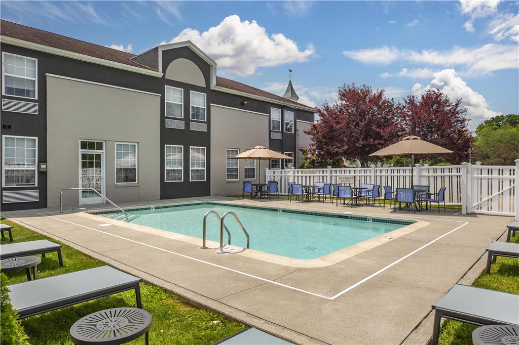 Best Western Mystic Hotel Image