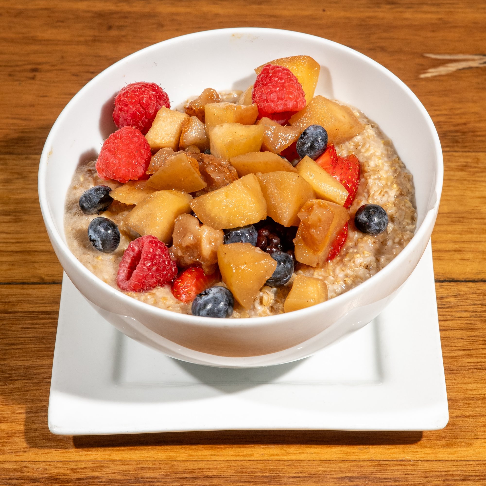 Traditional Oatmeal with Apples