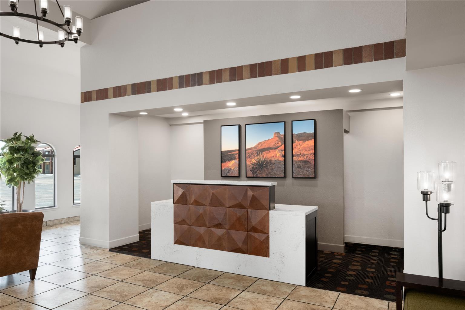Best Western Discovery Inn Image