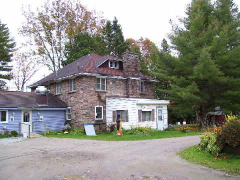 Images Kawartha Steel Roof & Construction Inc