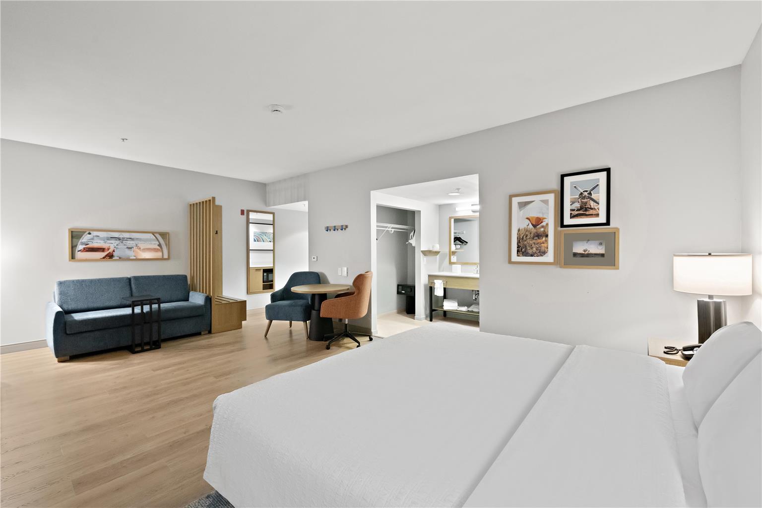 Hampton Inn & Suites Lancaster Image