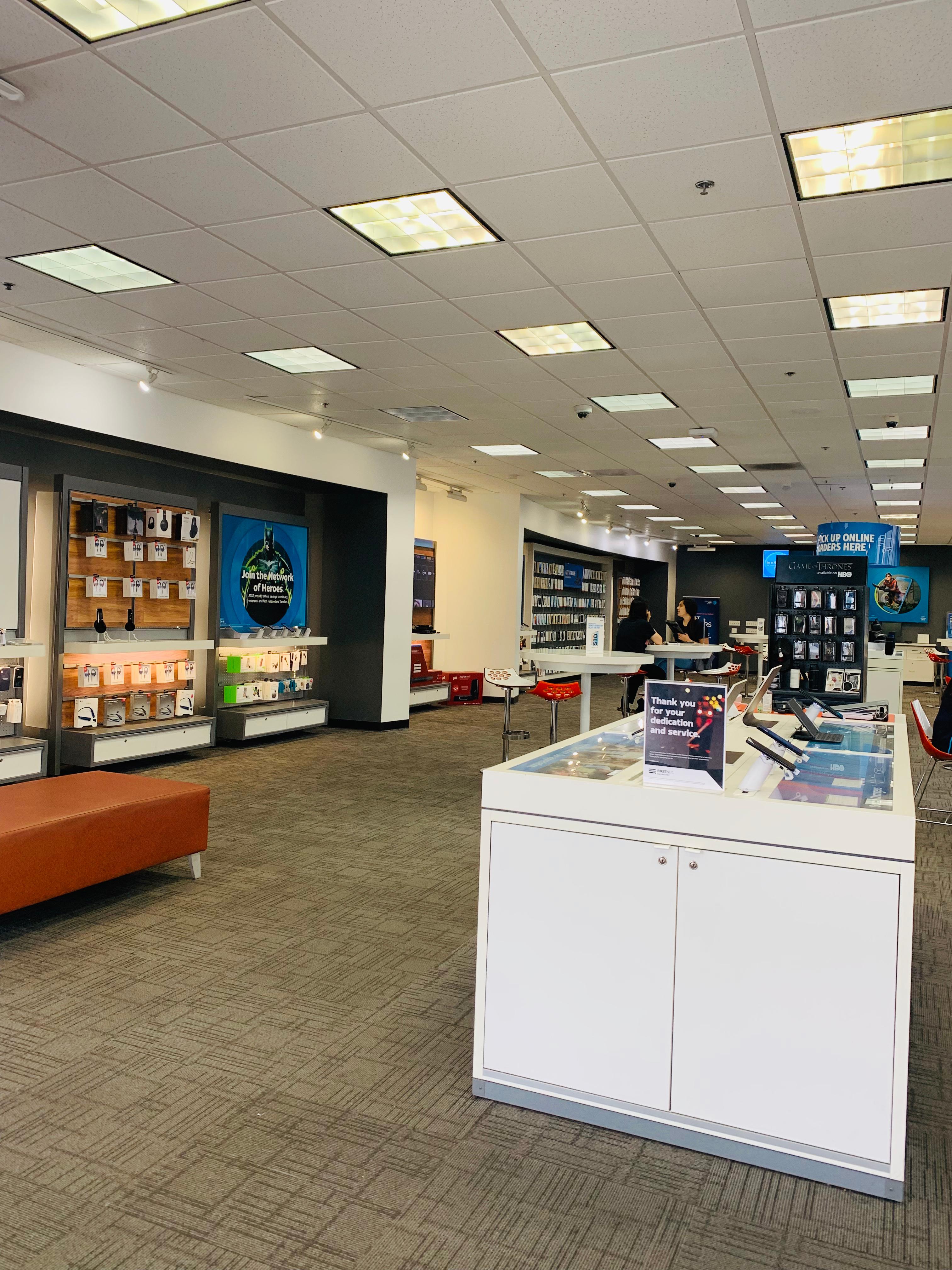 AT&T Store Photo