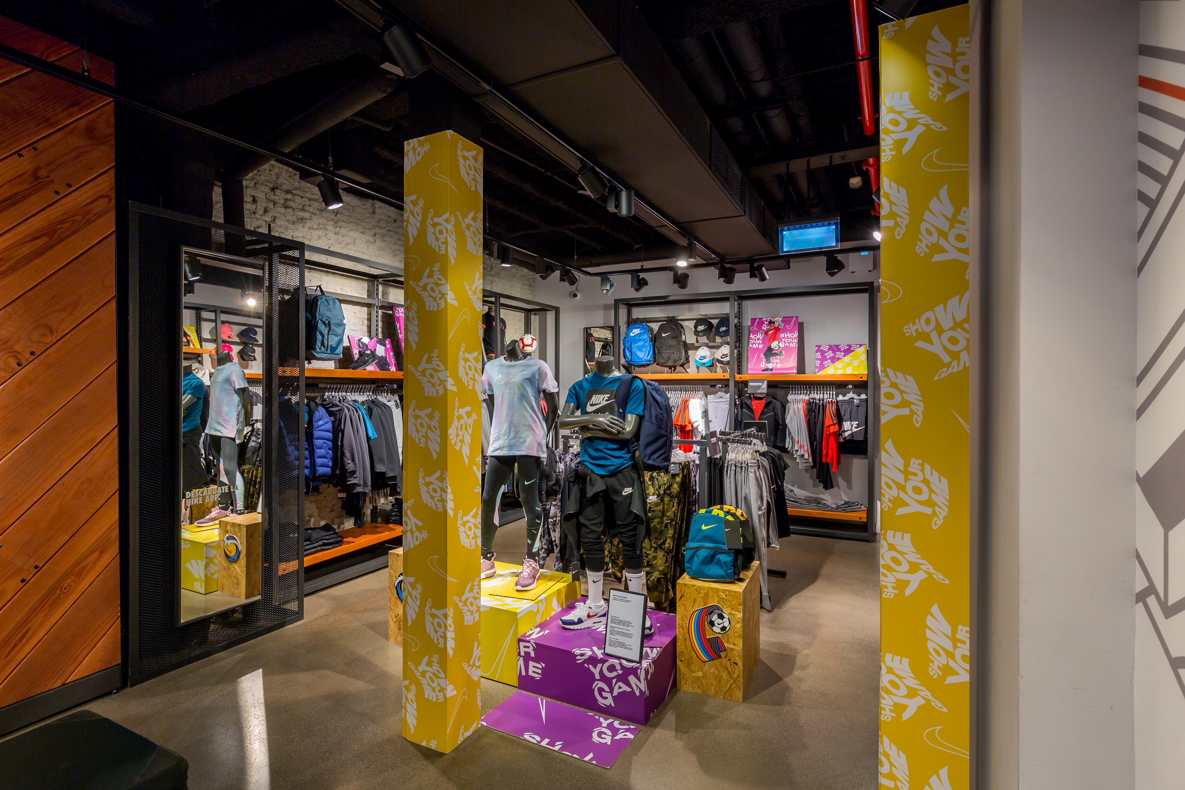 Images Nike Store Serrano