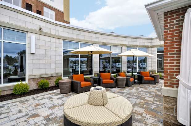 Images Hilton Garden Inn Detroit Troy