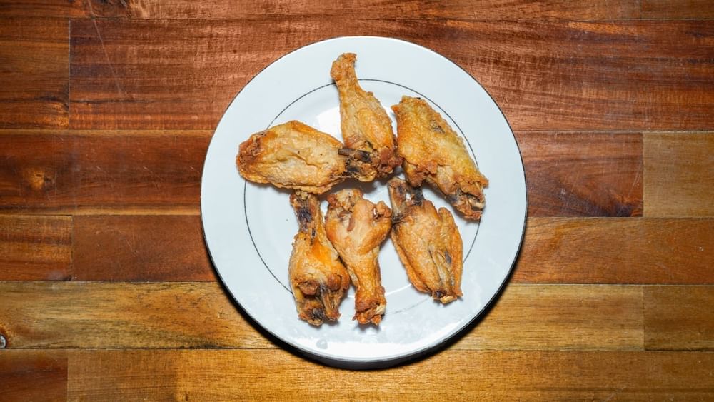 Alitas De Pollo Fritas (6) / Fried Chicken Wings (6)