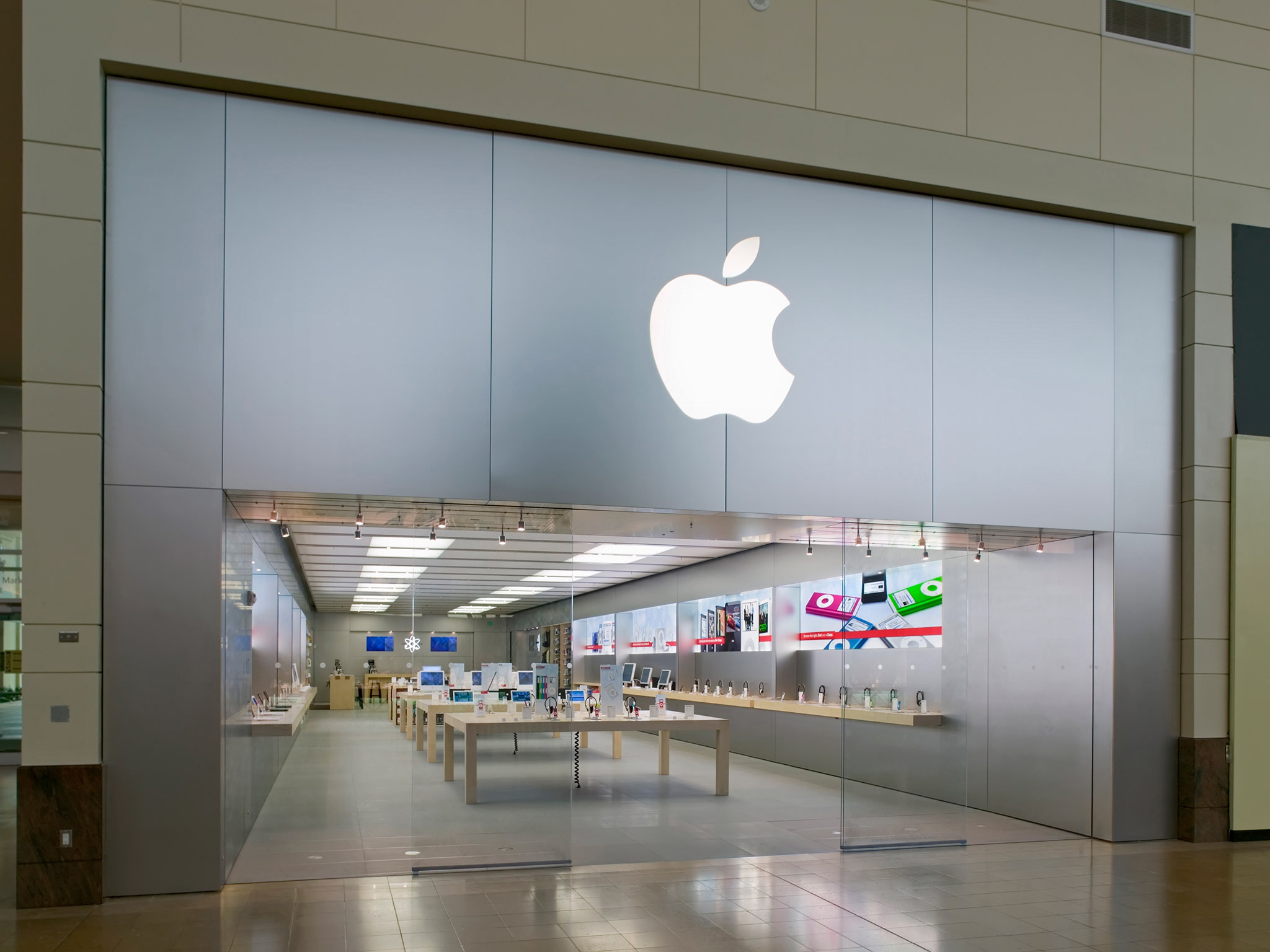 Apple First Colony Mall Photo
