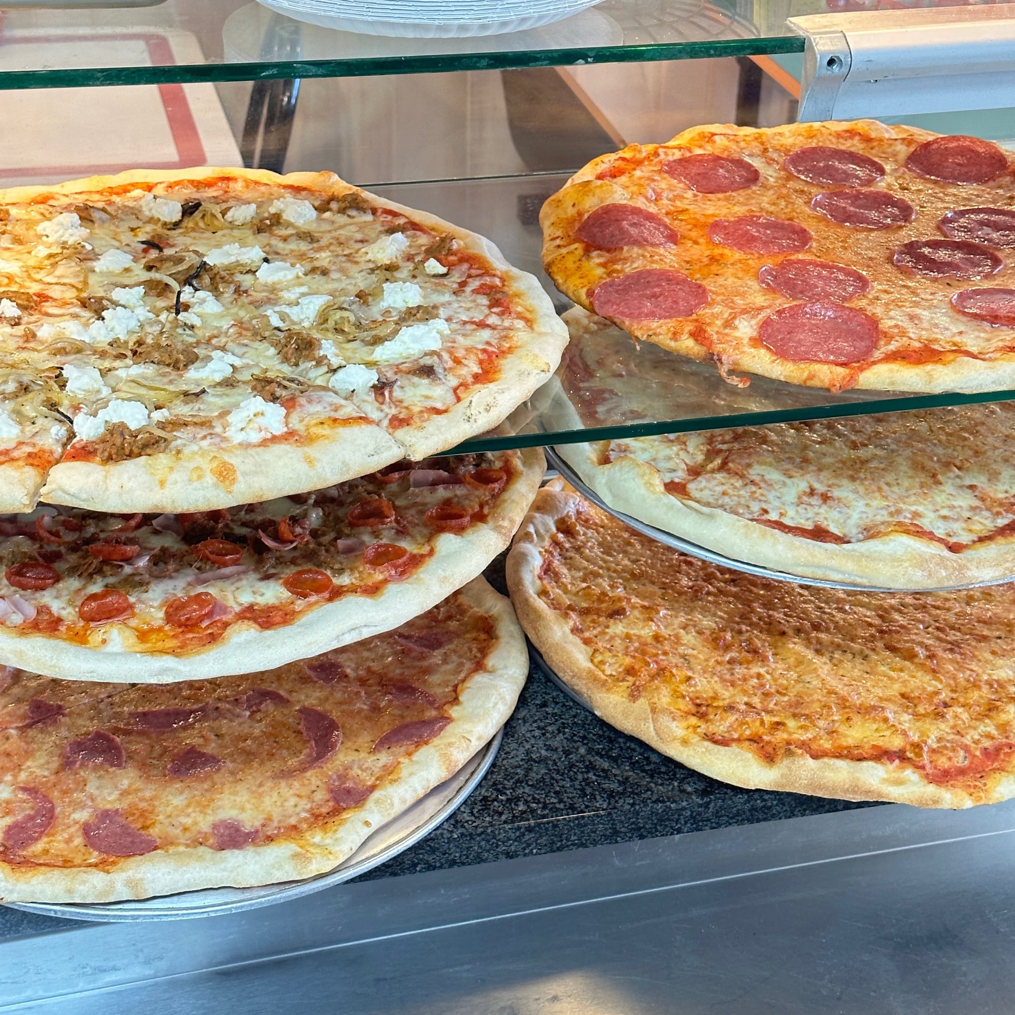 3 Slice Cheese + 16 oz Soda