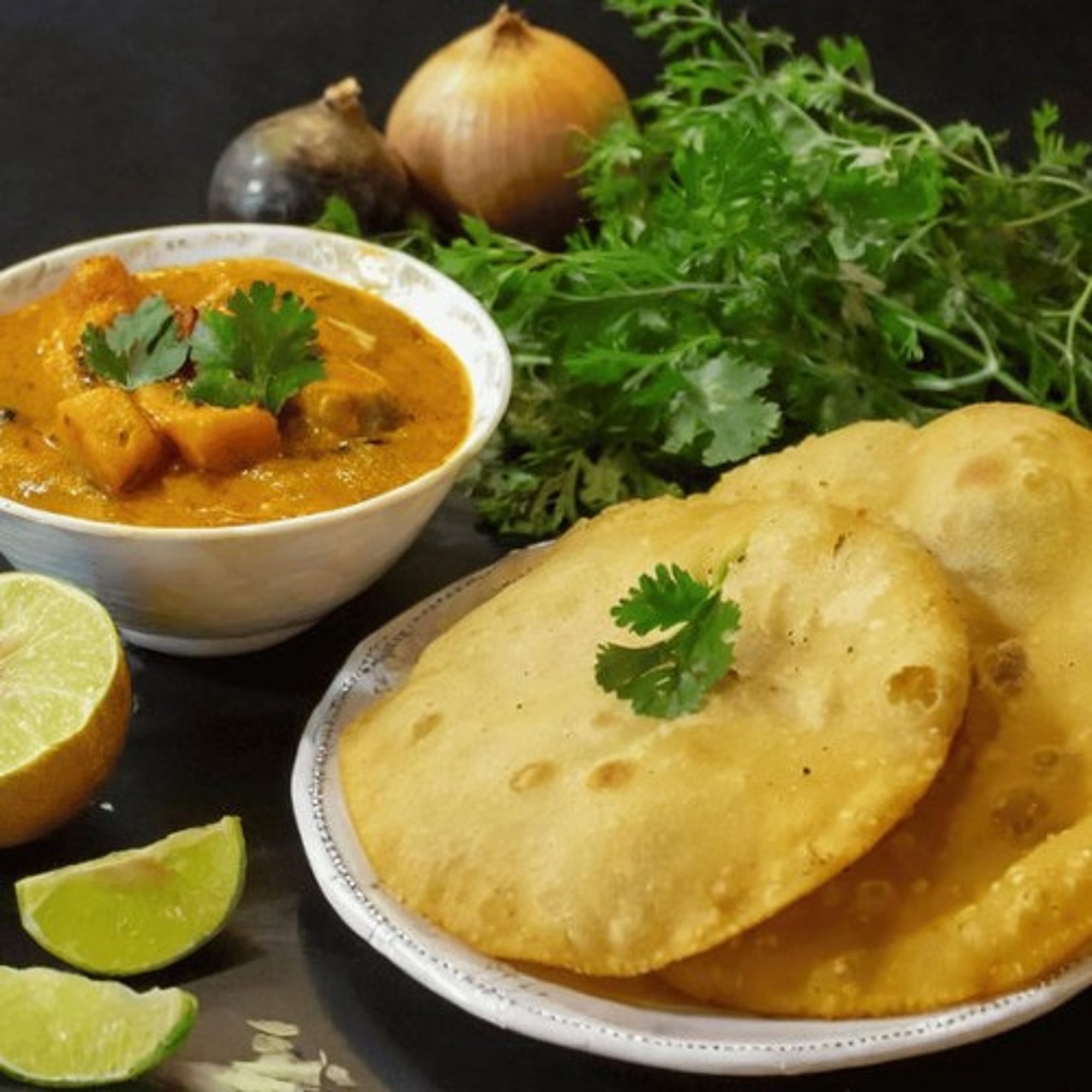 Poori With Potato Masala (3 Pcs)
