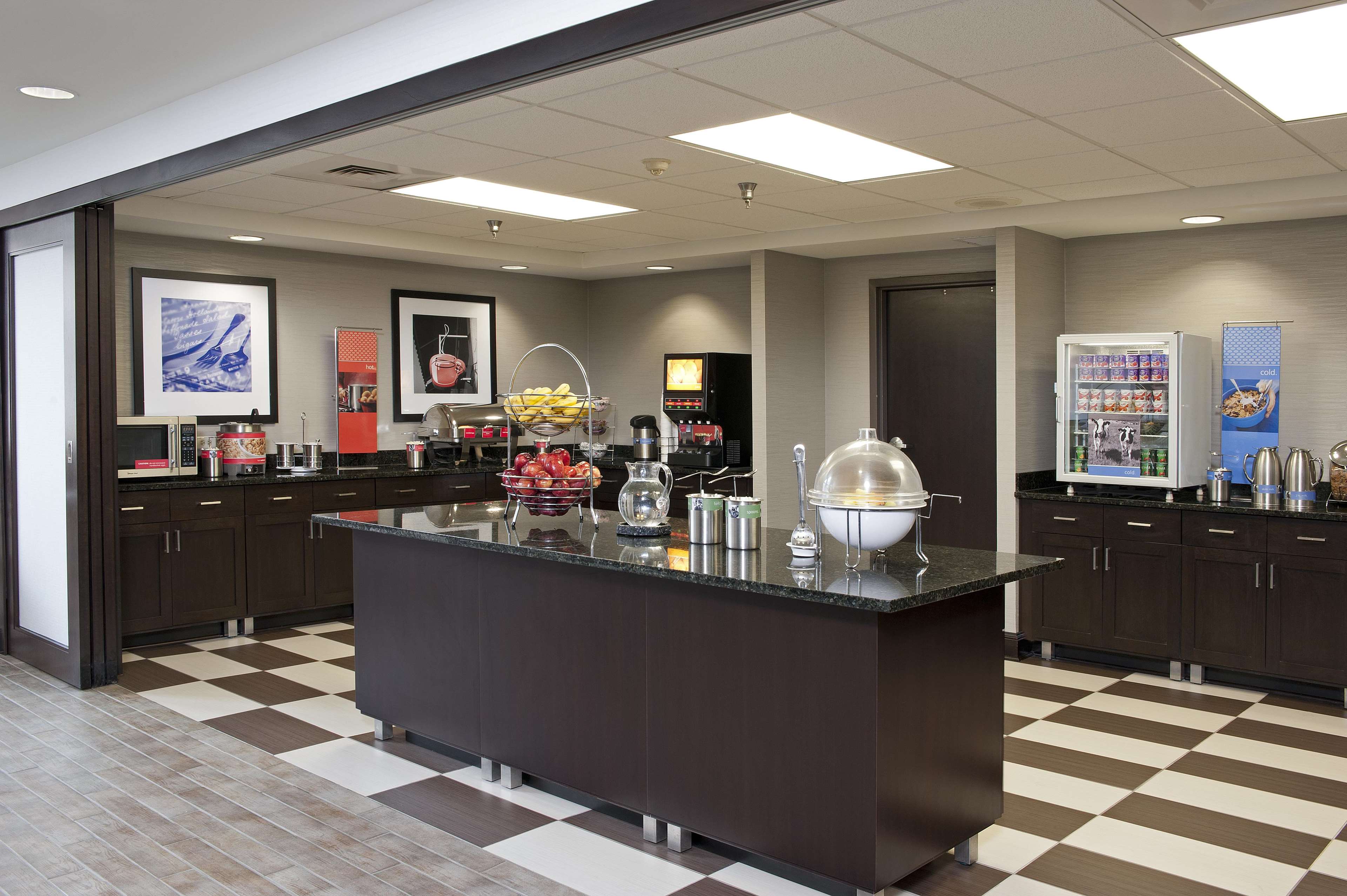 Hampton Inn & Suites Chicago/Lincolnshire Photo