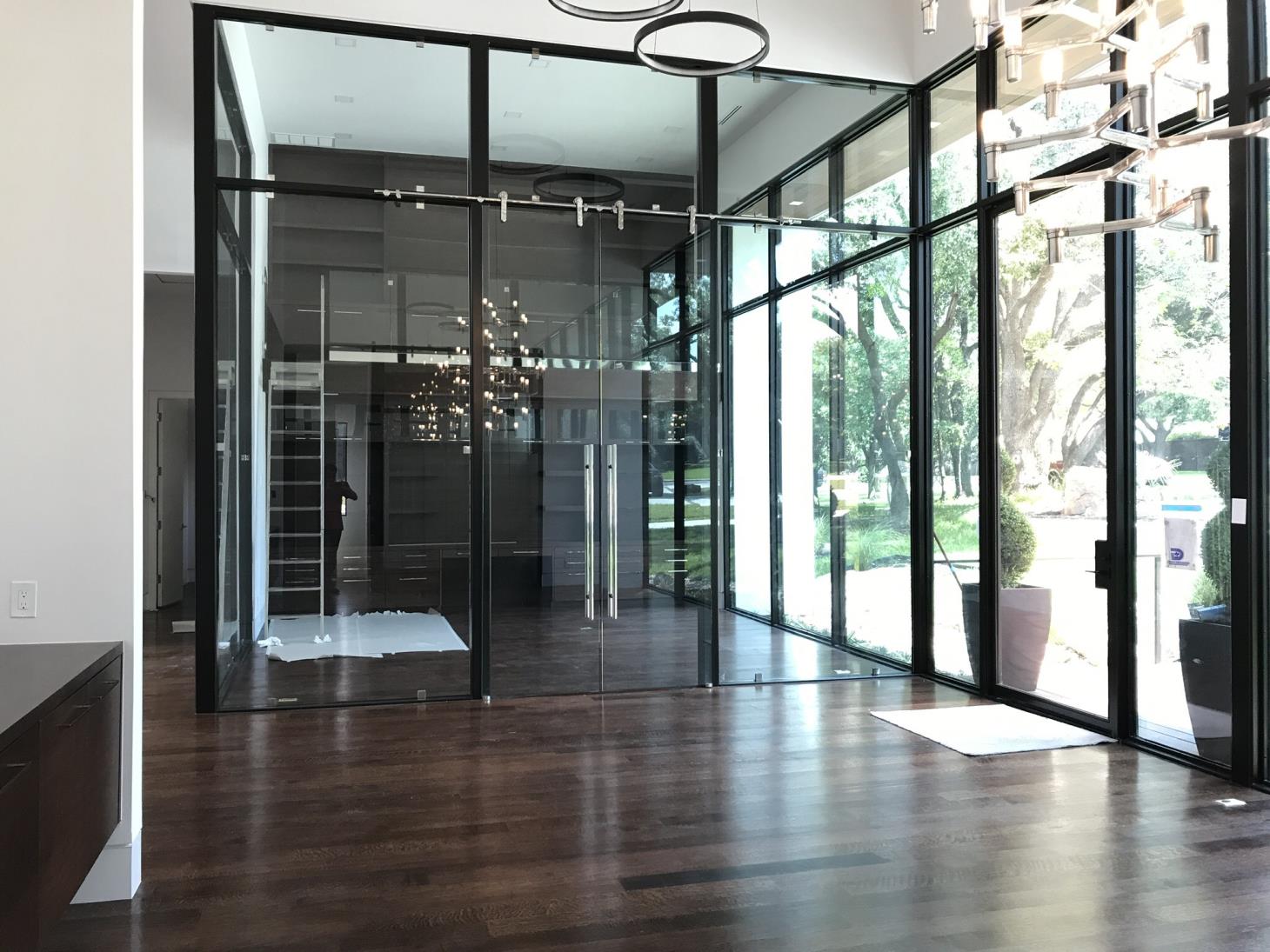 Super M Glass and Aluminum/Commercial Storefront Doors and Windows Photo