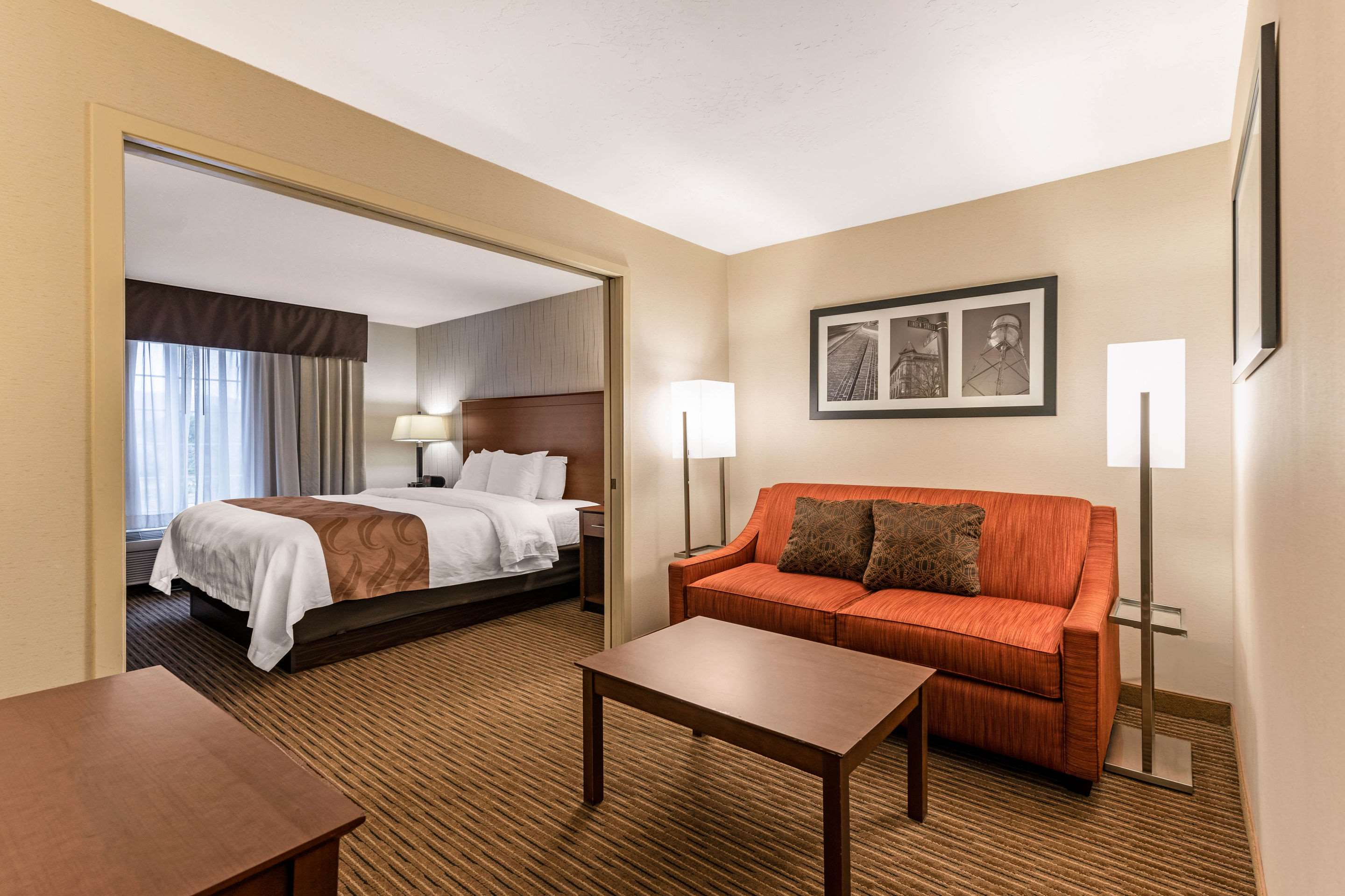 Quality Inn & Suites University Fort Collins Photo