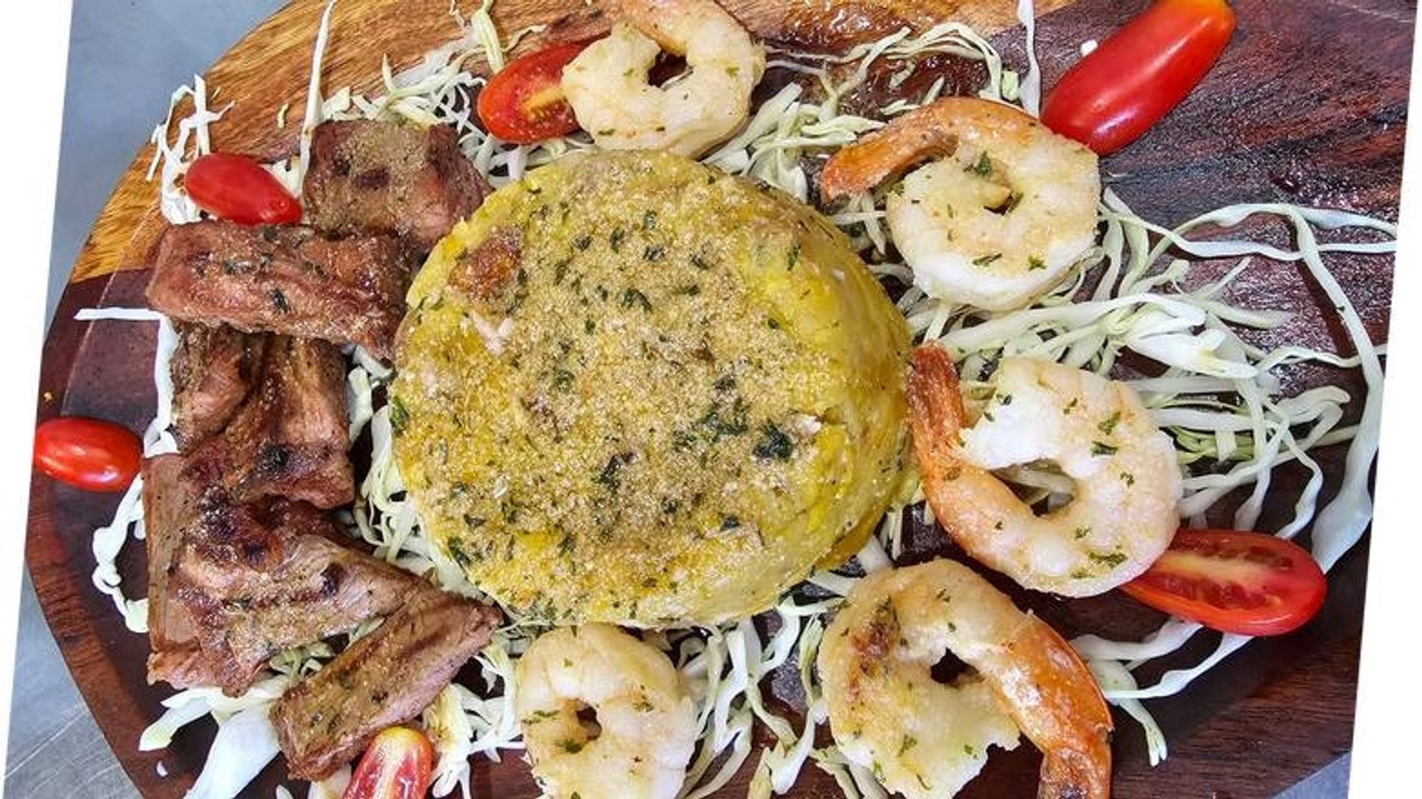 Mofongo Mar Y Tierra / Mofongo Land & Sea