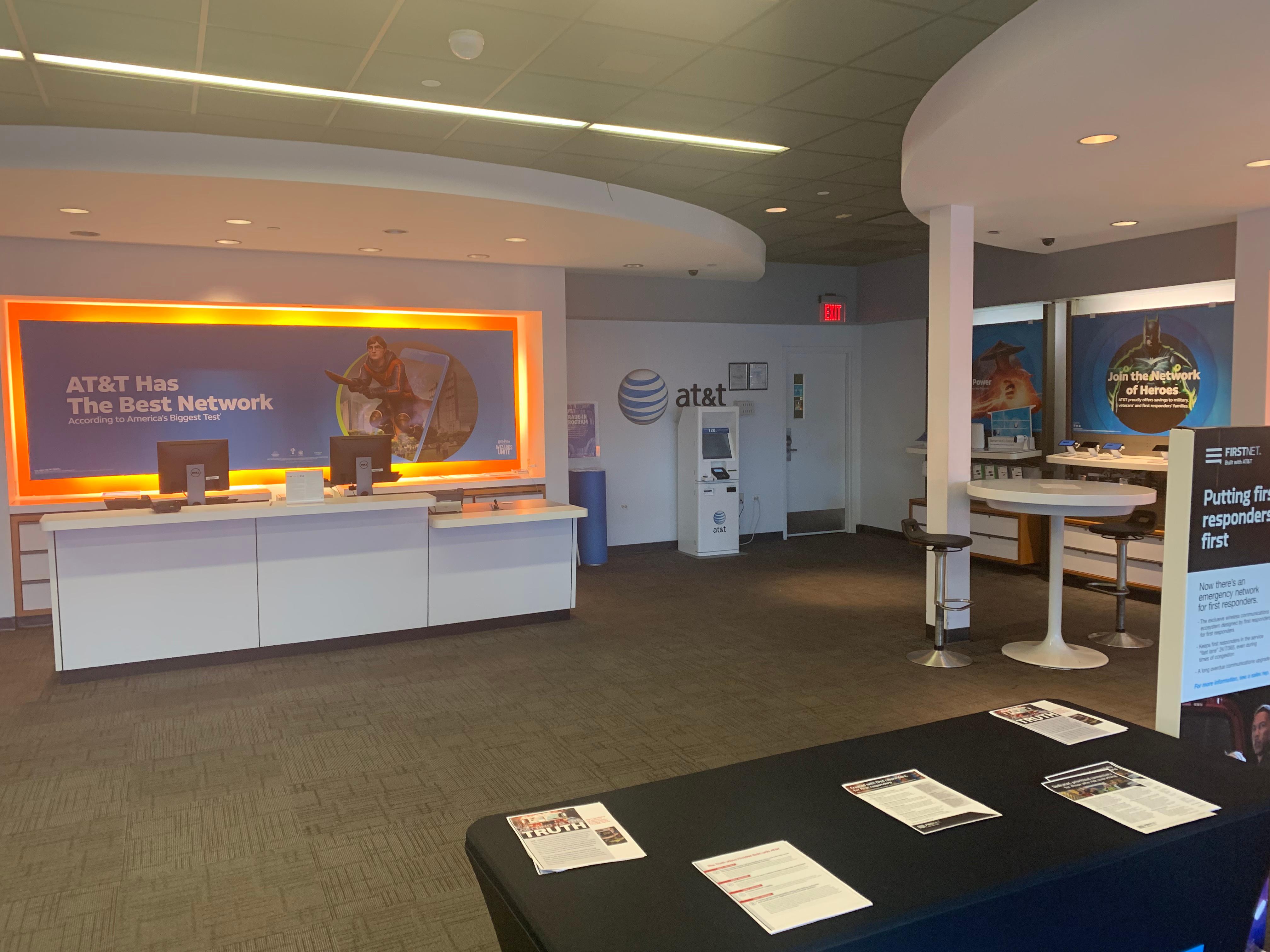 AT&T Store Photo