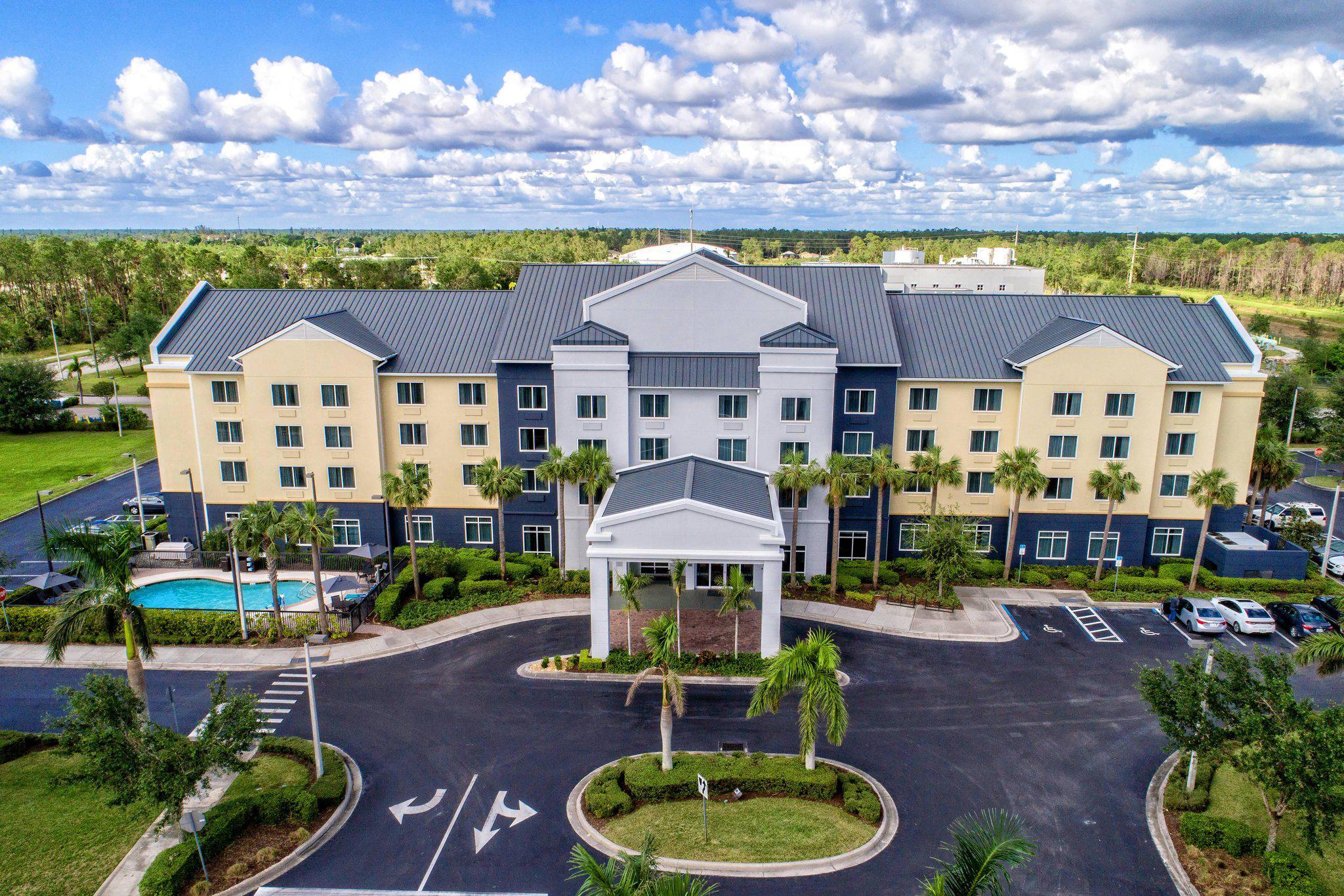 Fairfield Inn & Suites by Marriott Naples Photo