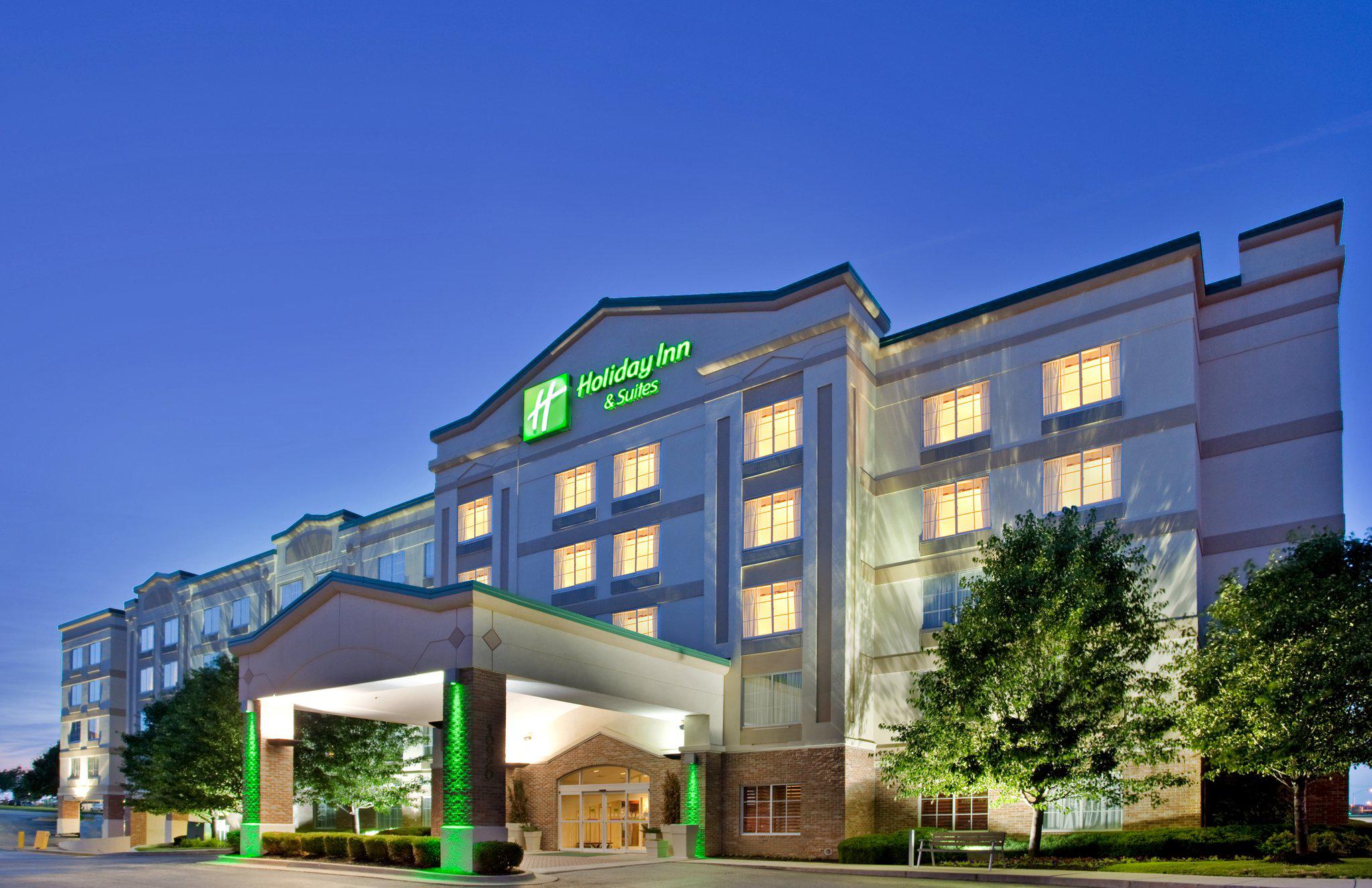 Holiday Inn & Suites Overland Park-Conv Ctr Photo