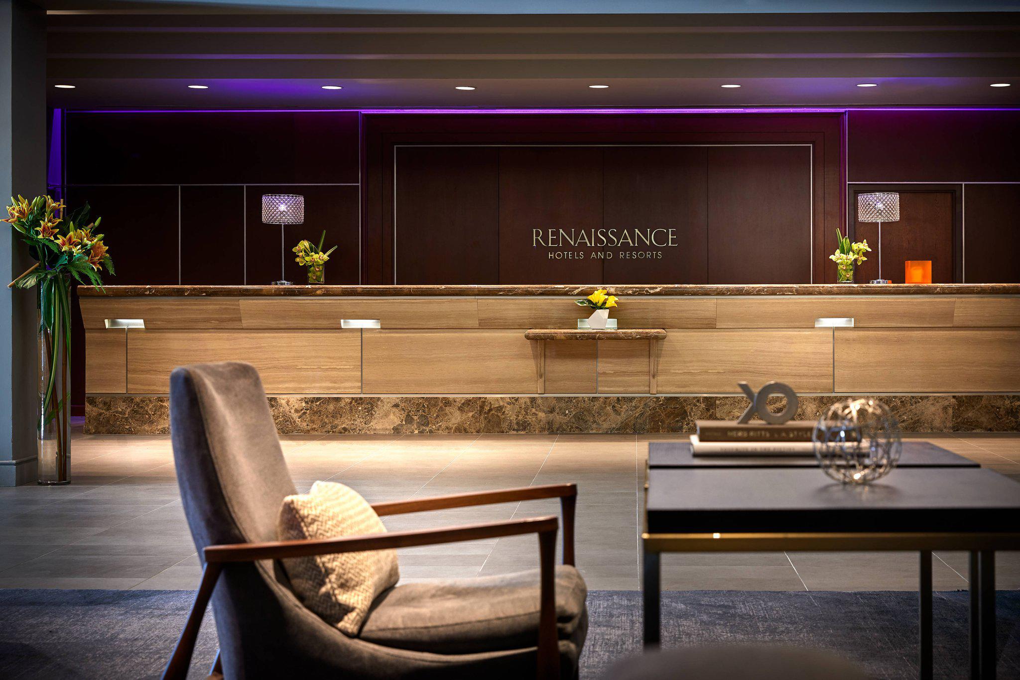 Renaissance Los Angeles Airport Hotel Photo