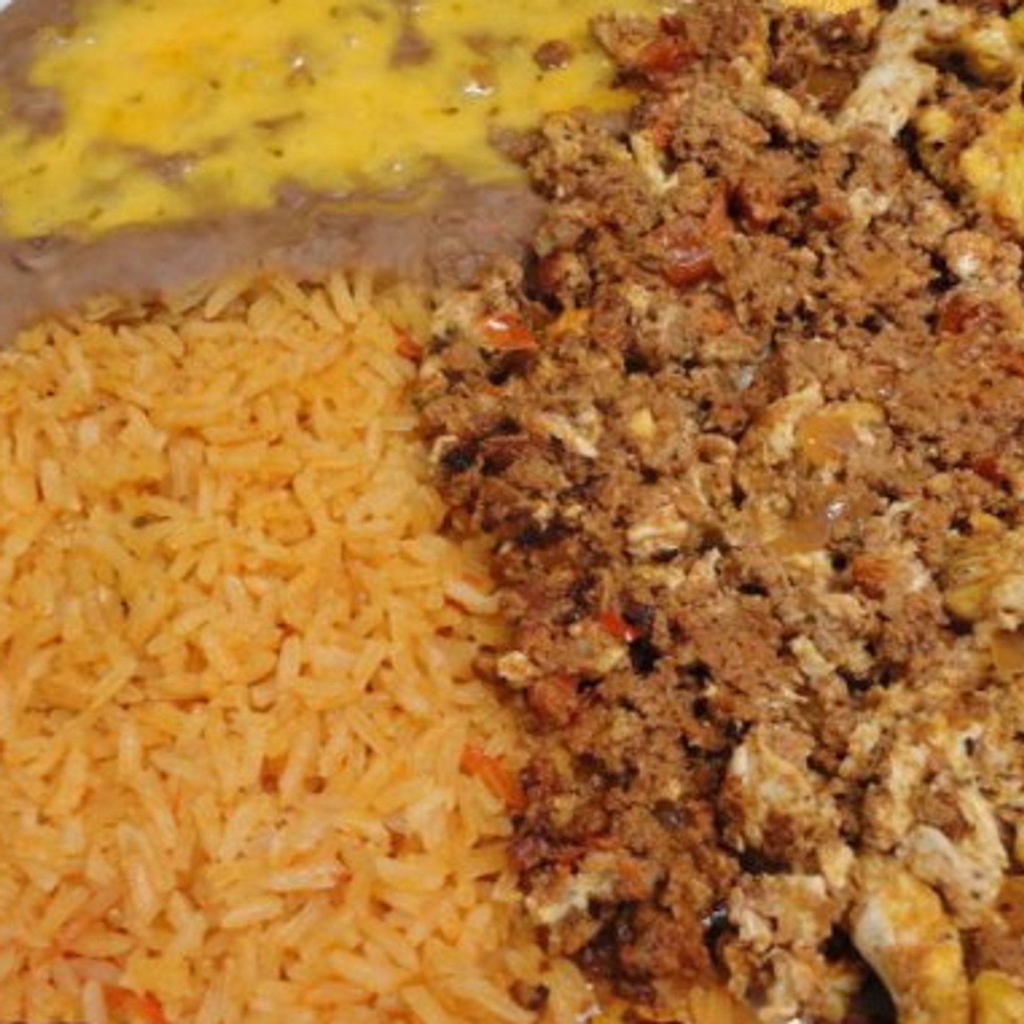 Chorizo Con Huevo