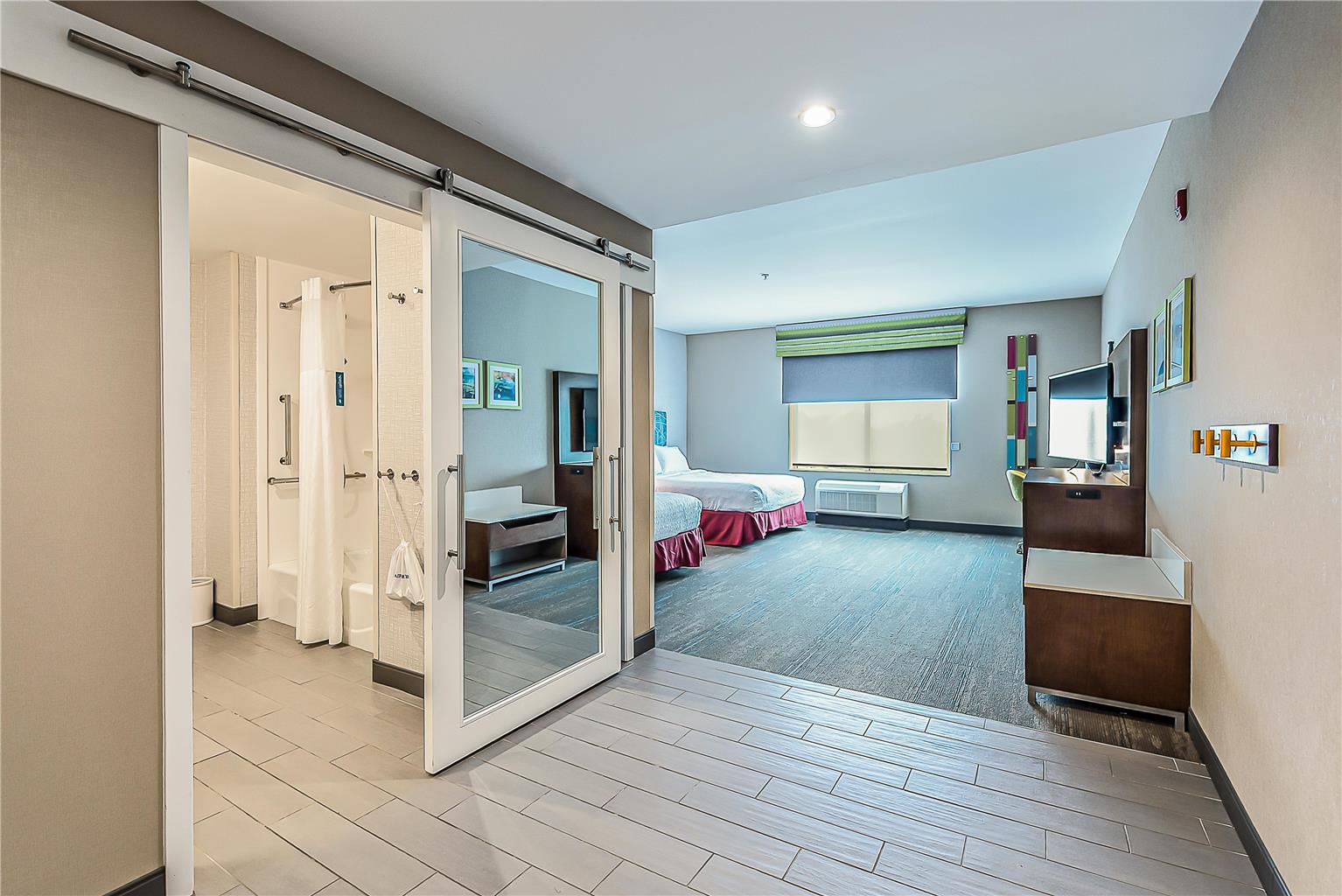 Hampton Inn & Suites Howell Image