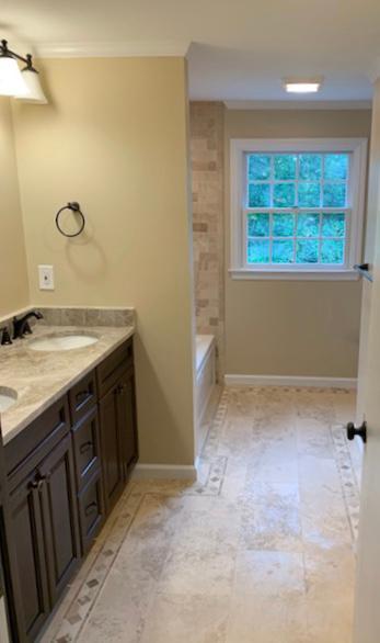 Solimine Contracting Image