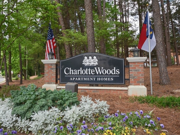 Images Charlotte Woods