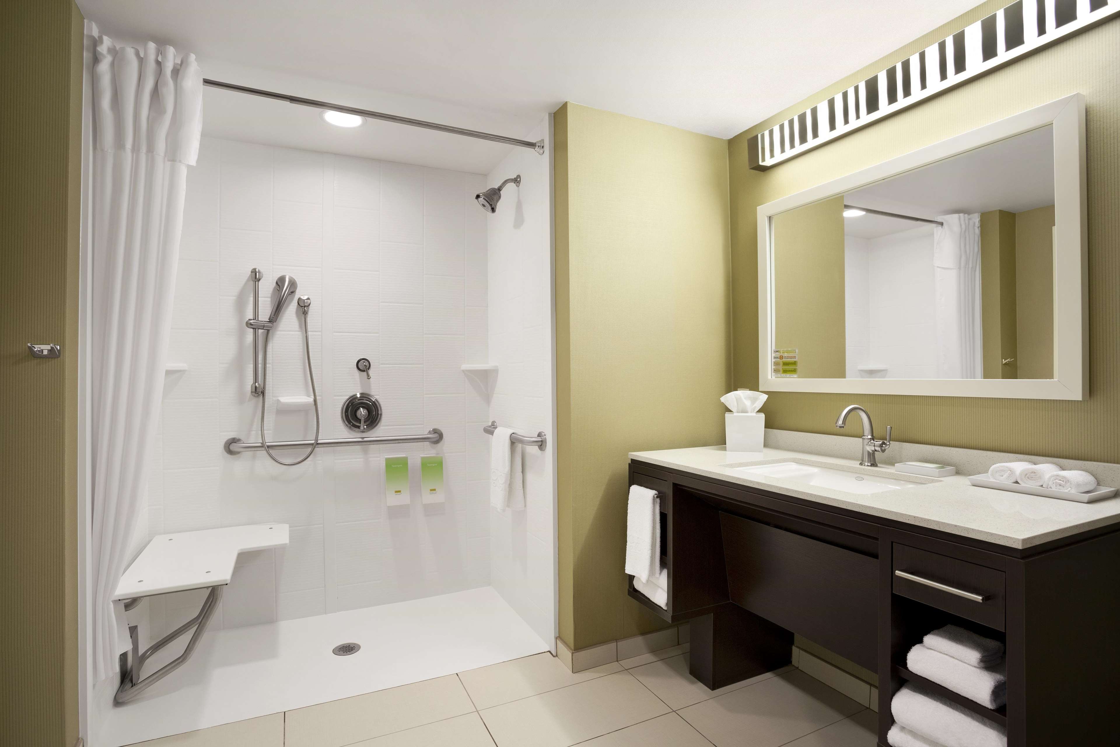 Home2 Suites by Hilton Greensboro Airport, NC Photo