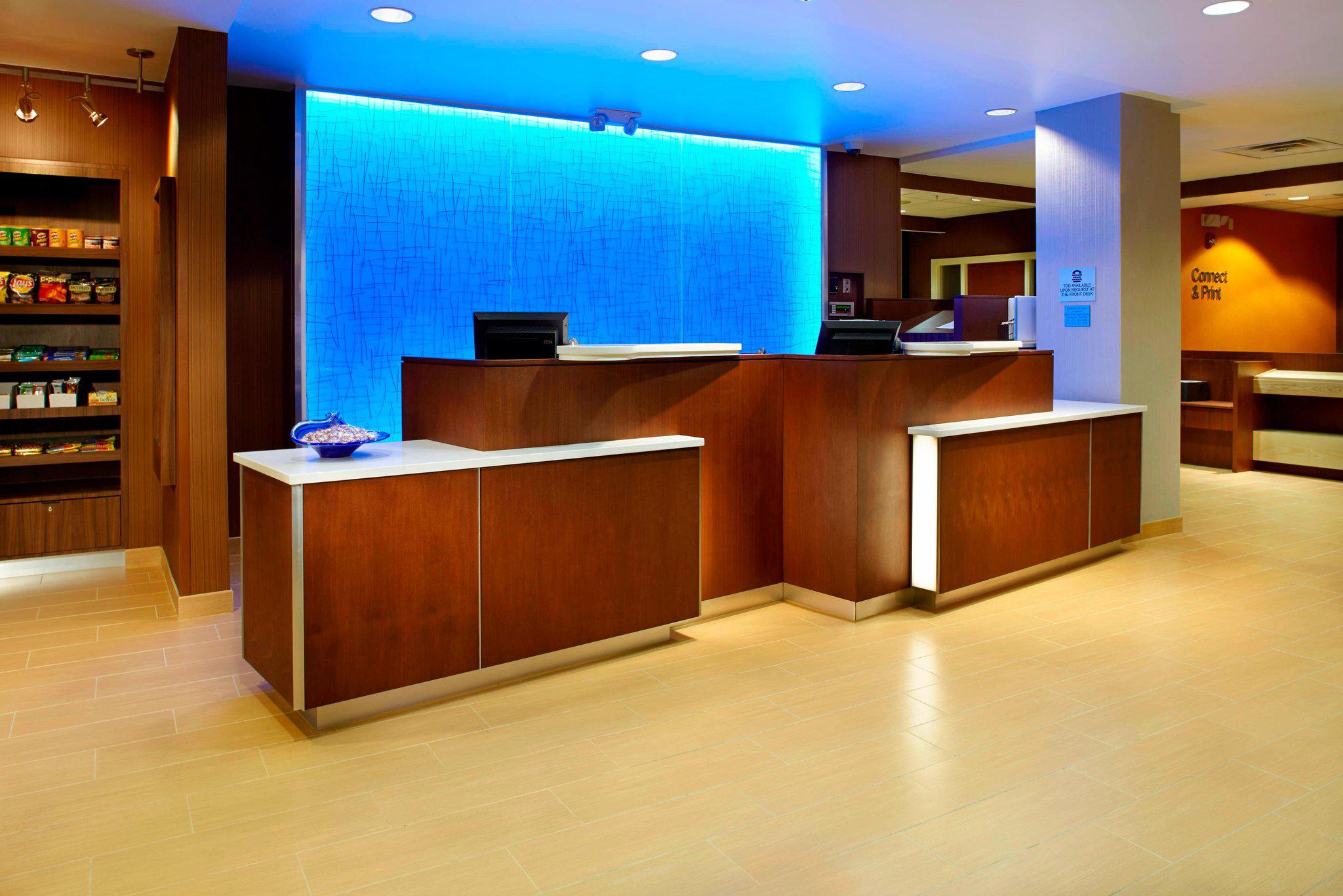 Fairfield Inn & Suites by Marriott Parsippany Photo