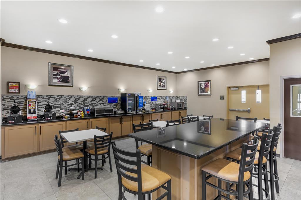 Best Western Red River Inn & Suites Image