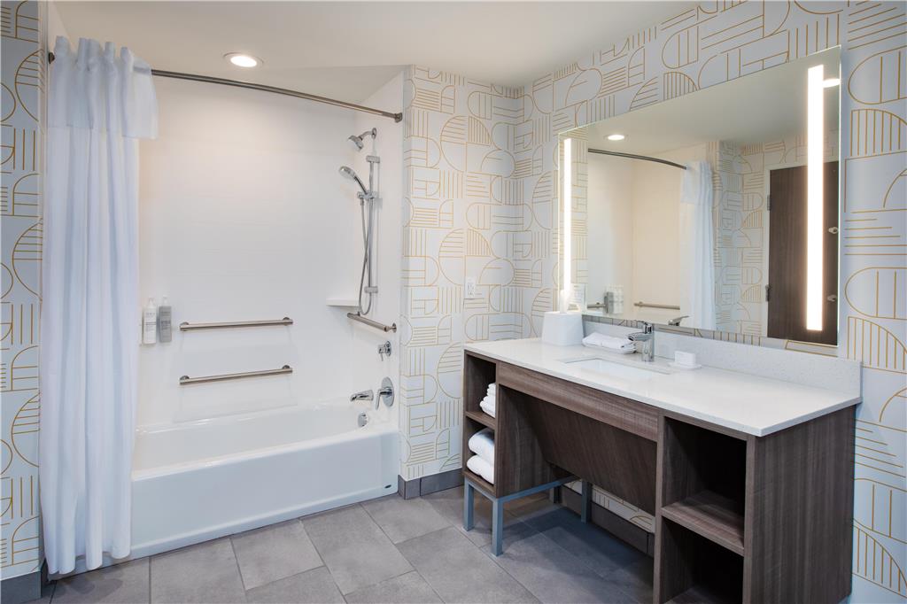 Home2 Suites by Hilton Traverse City Image