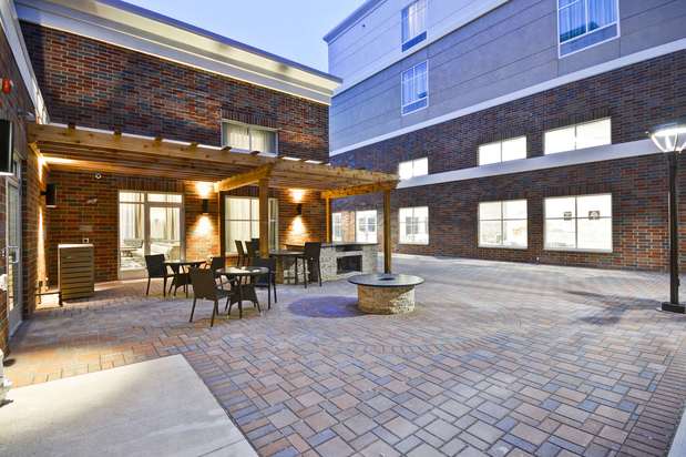 Images Homewood Suites by Hilton Warren Detroit