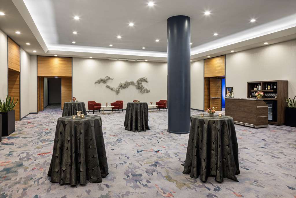 The Lofton Hotel Minneapolis, Tapestry Collection by Hilton Image