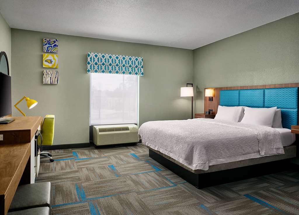 Hampton Inn Covington Image