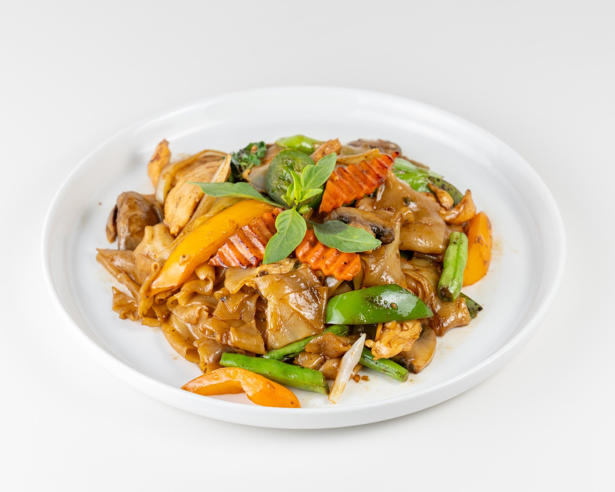 Drunken Noodles (Pad Kee Mao ผัดขี้เมา) ⭐ 🌶️