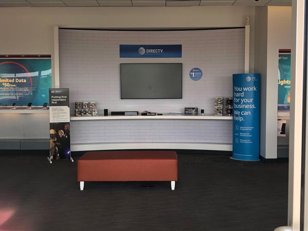 AT&T Store Photo