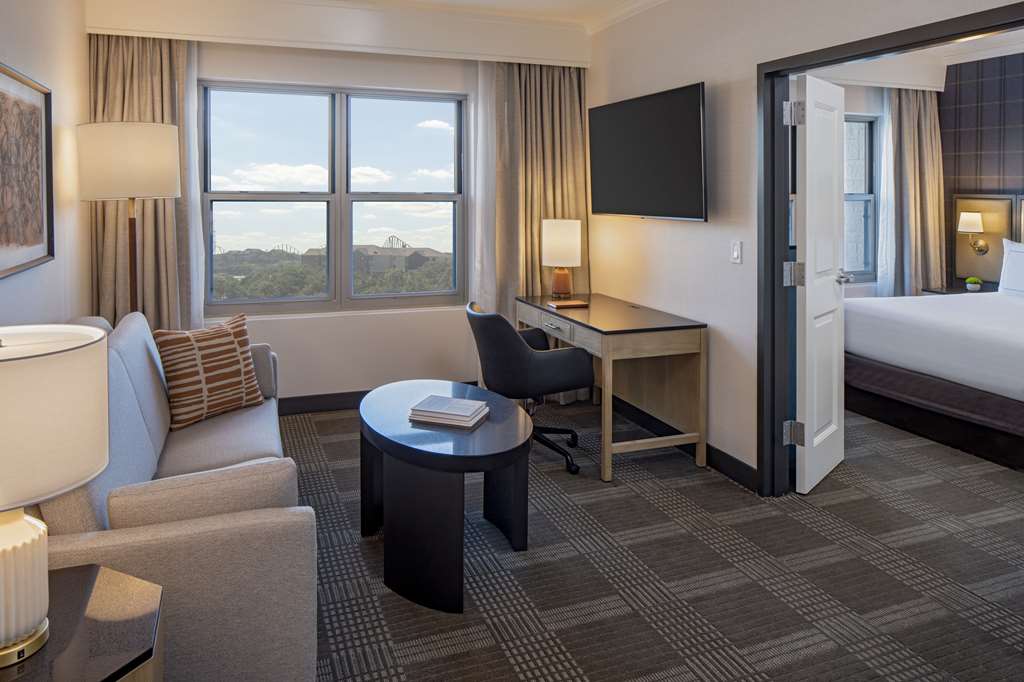Hilton San Antonio Hill Country Image