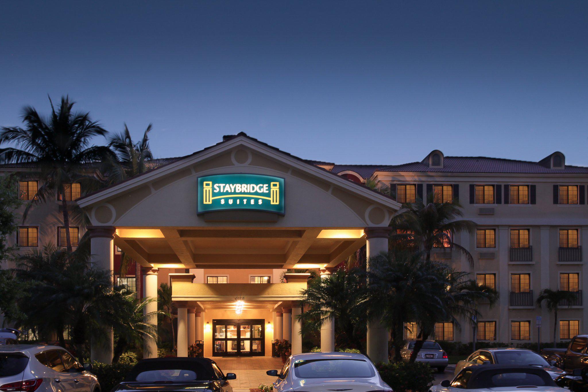 Staybridge Suites Naples-Gulf Coast Photo