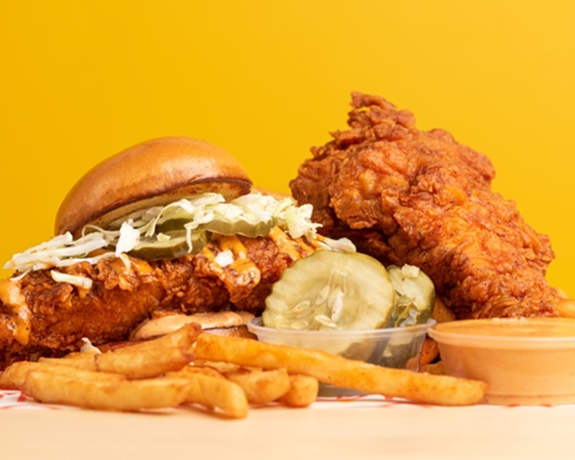 1 Slider + 1 Jumbo Tender + Fries (Combo 4)