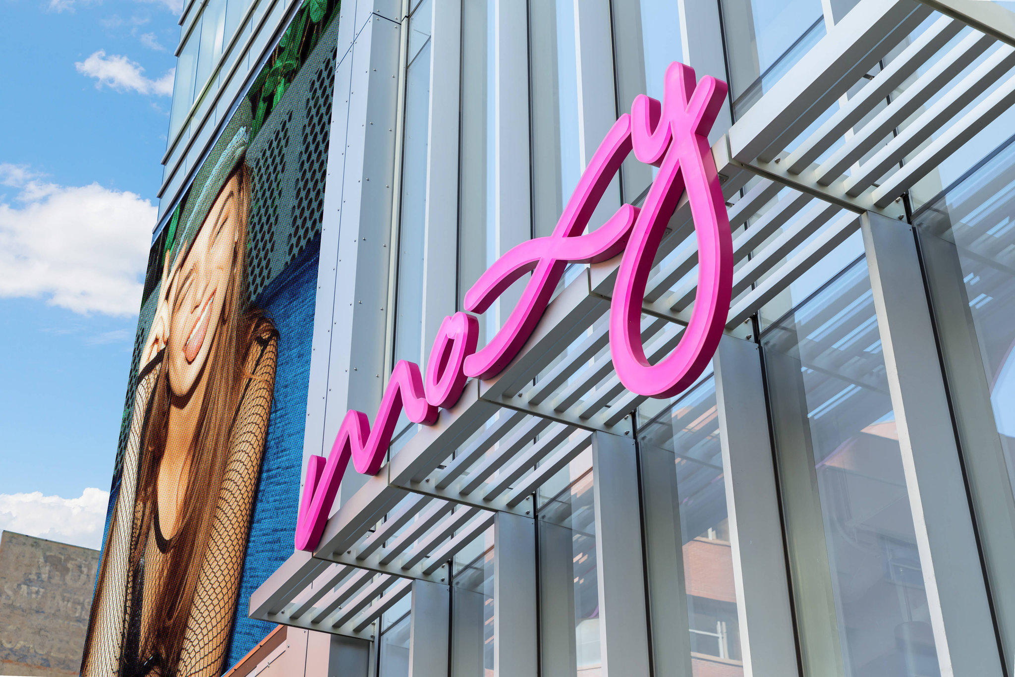 Moxy Boston Downtown Photo