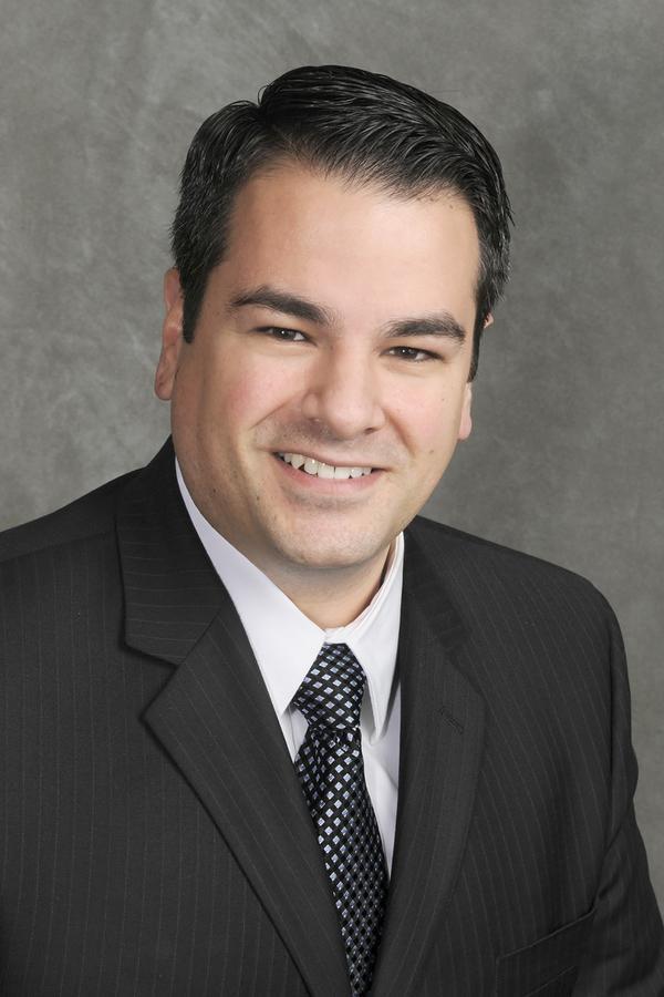 Edward Jones - Financial Advisor: Guillermo Trujillo, AAMS® Photo