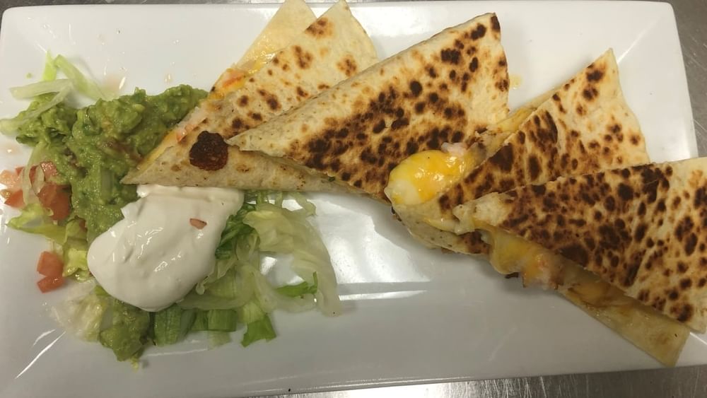 Chili Quesadilla Platter Lunch