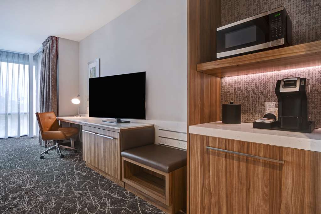 Hilton Garden Inn Anaheim Resort Image