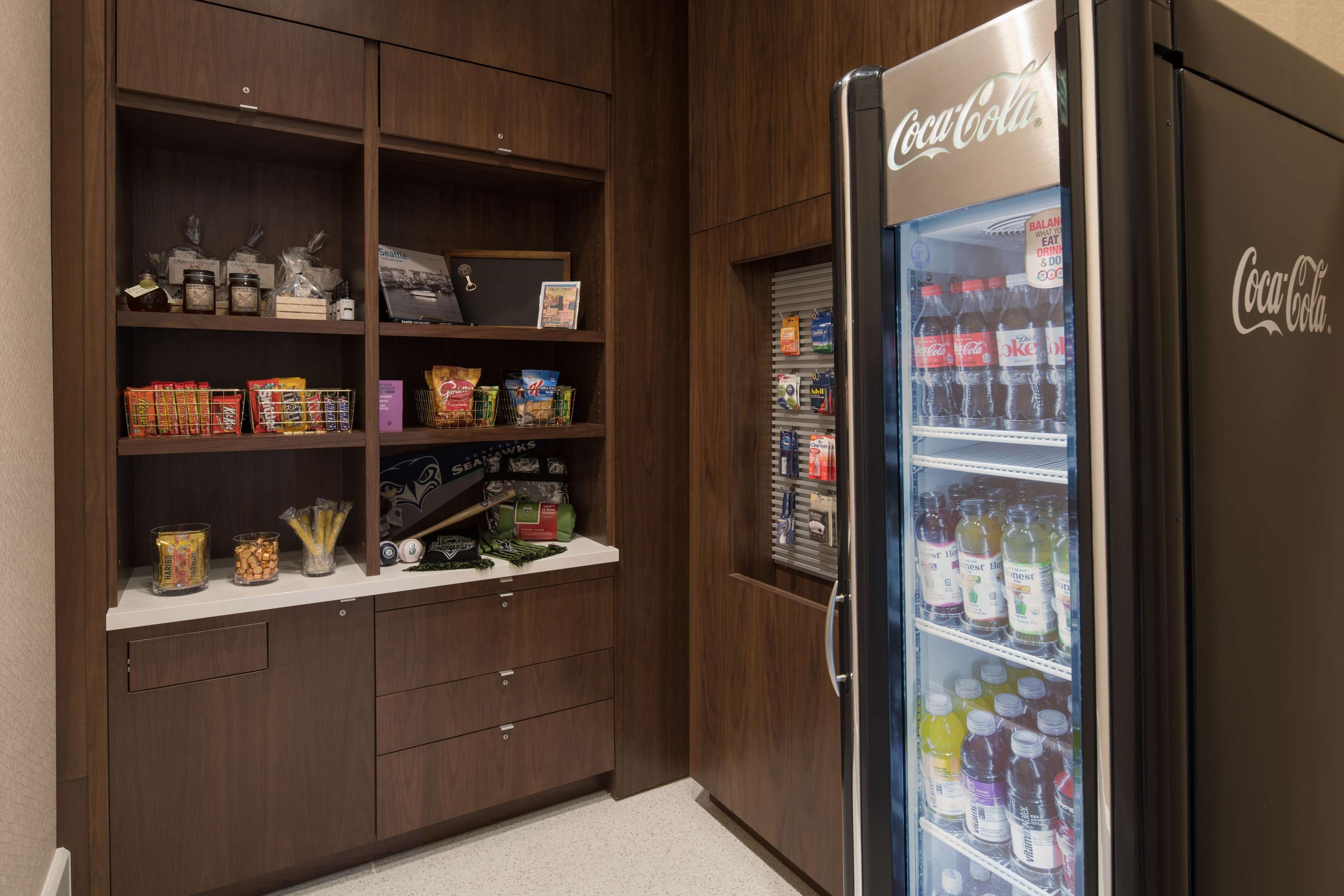 Embassy Suites by Hilton Seattle Downtown Pioneer Square Photo