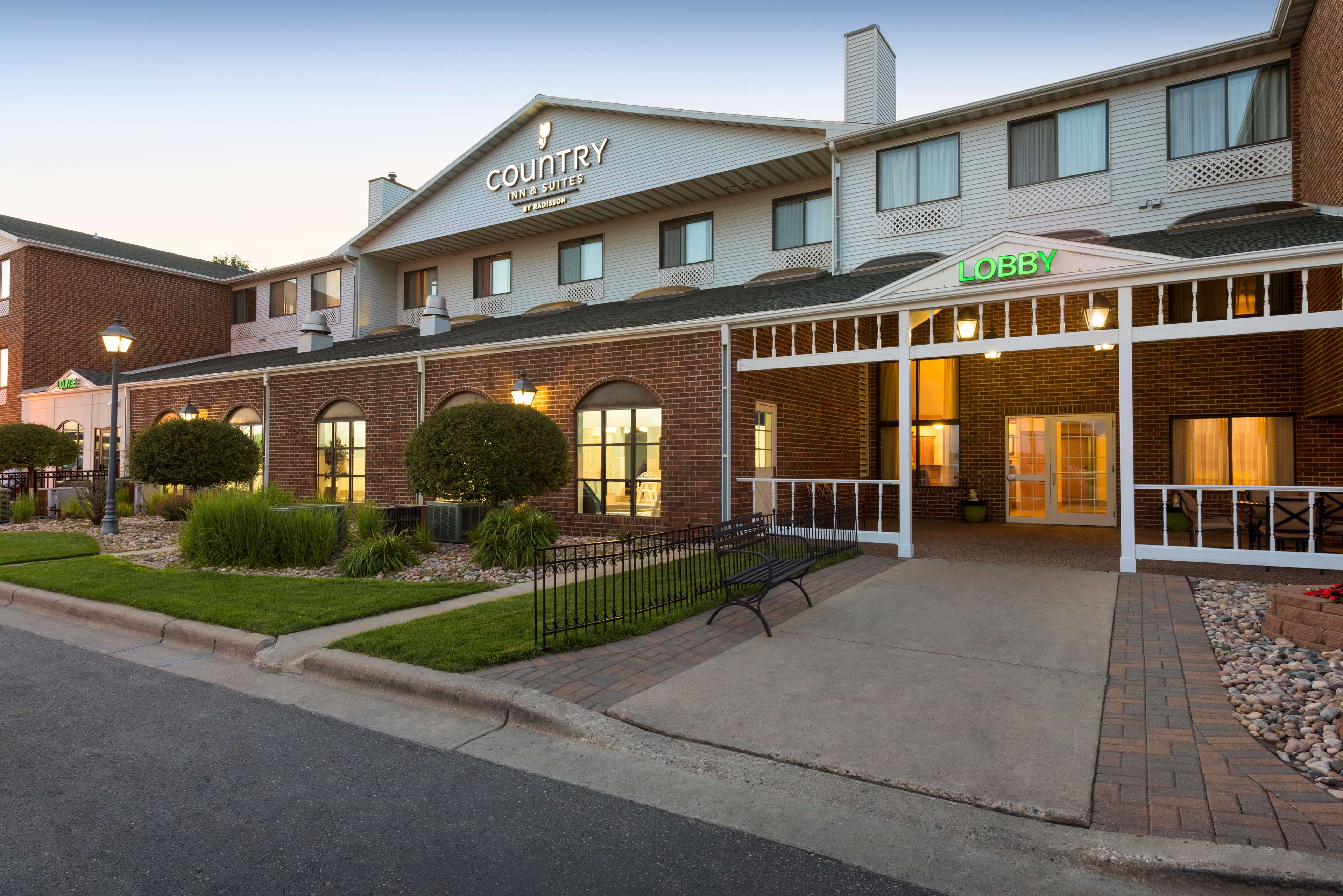 Country Inn & Suites by Radisson, Fargo, ND Photo