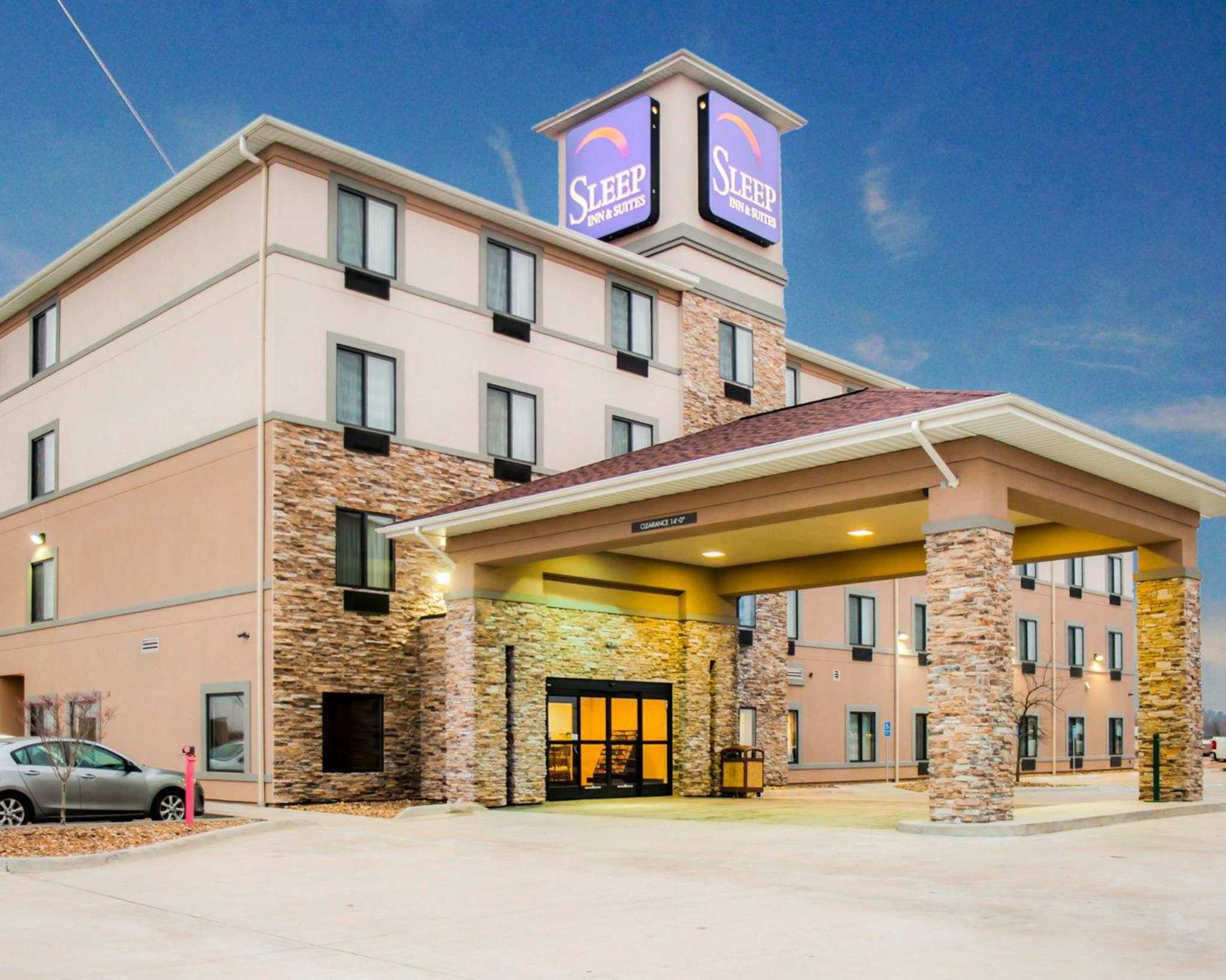 Sleep Inn & Suites Fort Campbell in Oak Grove, KY (270) 6407...