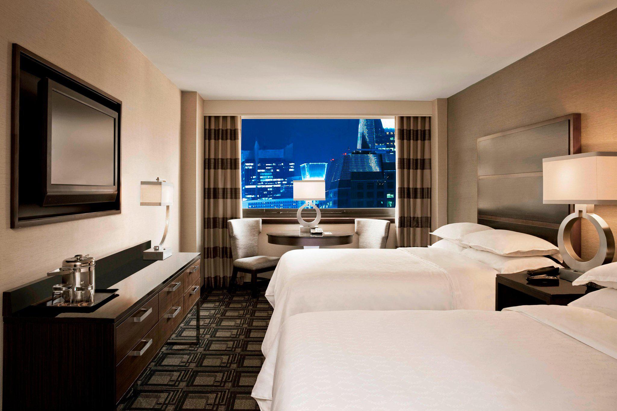 Sheraton New York Times Square Hotel Photo