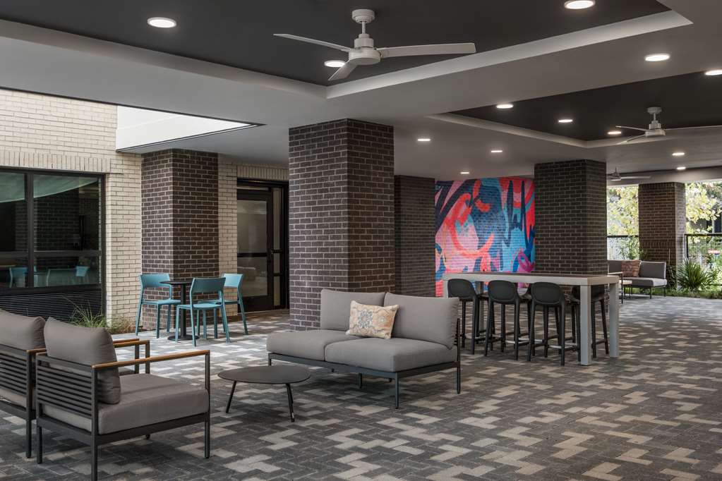 Home2 Suites by Hilton Austin East Side 5th Street Image