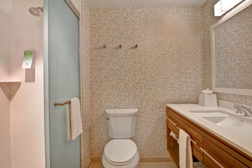 Home2 Suites by Hilton Naples I-75 Pine Ridge Road Image