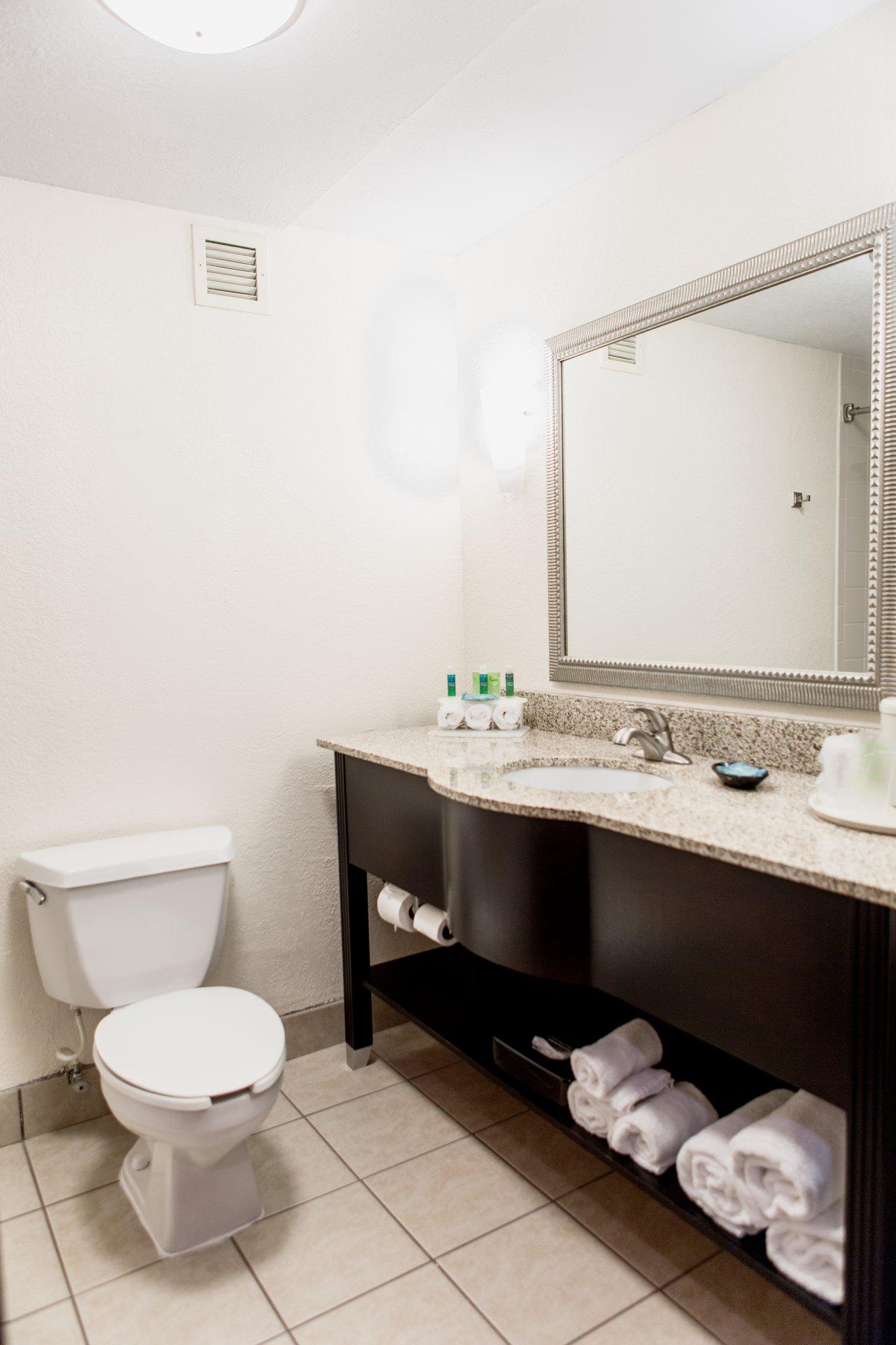 Holiday Inn Express Harlingen Photo