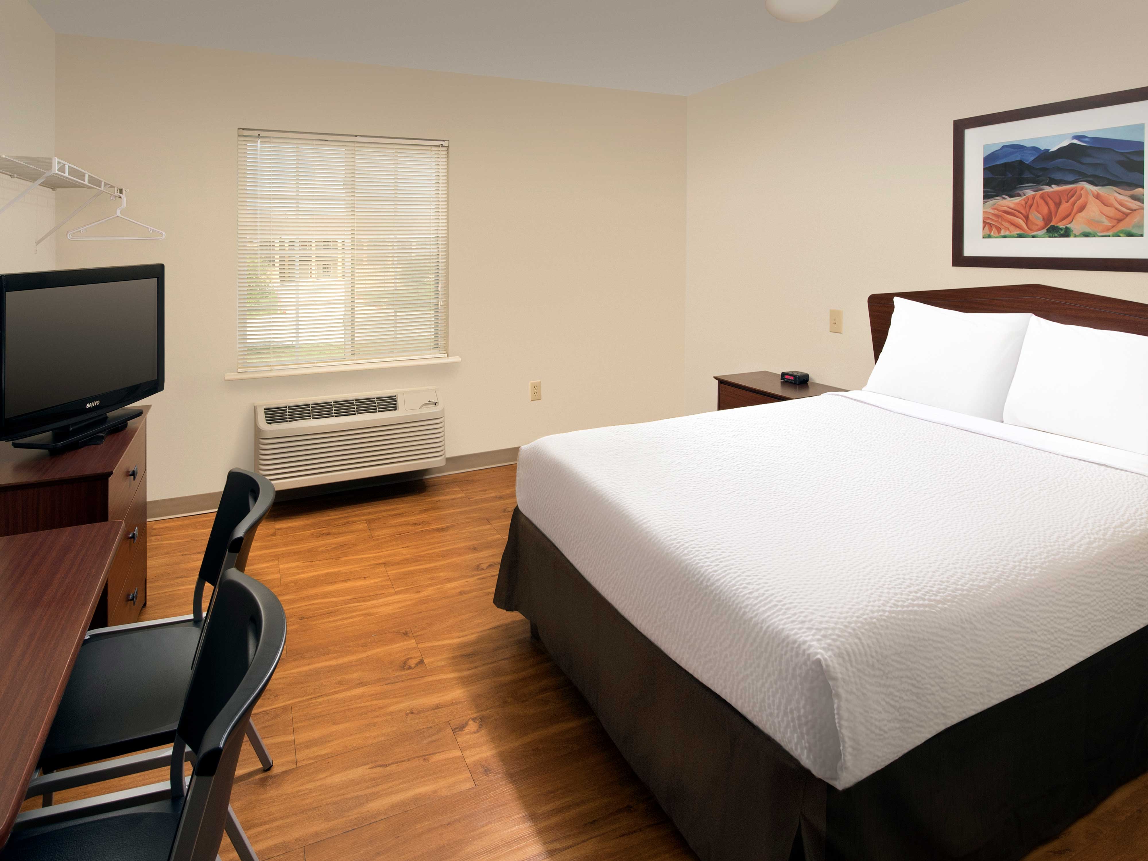 WoodSpring Suites San Antonio Fort Sam Photo