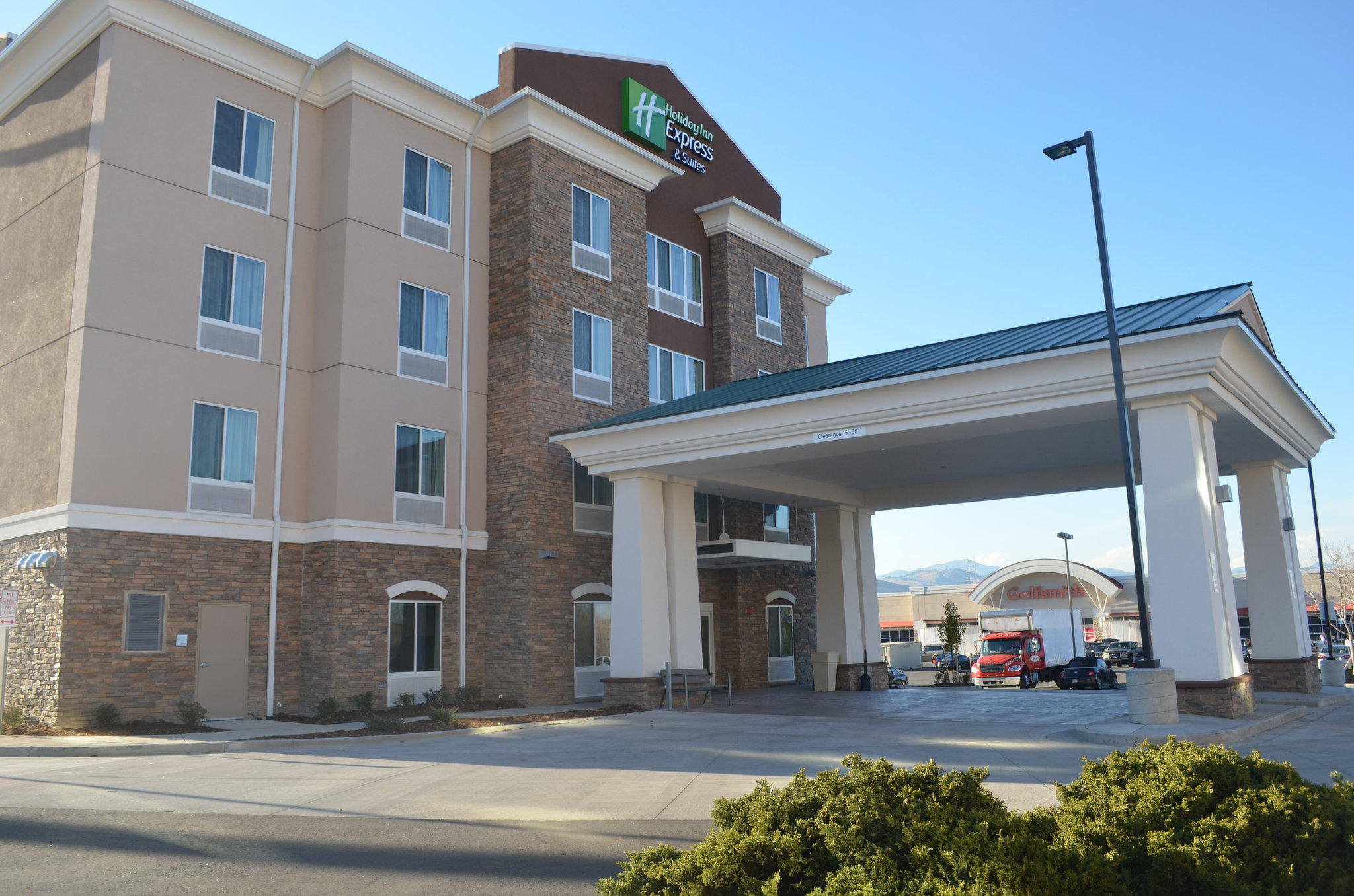 Holiday Inn Express & Suites Golden - Denver Area Photo